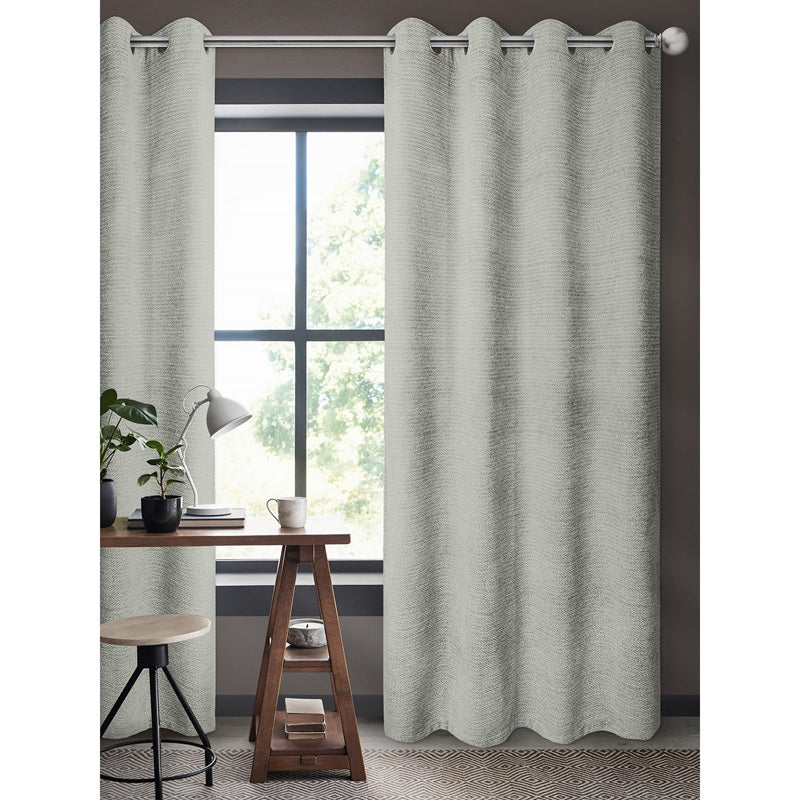 Rideau 54 po x 84 en chenille