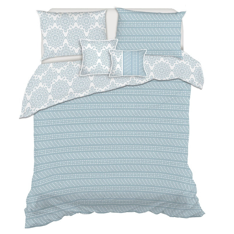 Ensemble de douillette réversible Isabelle bleu pâle et blanc