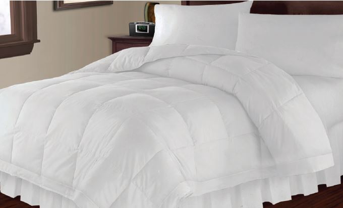 Couette en duvet de polyester blanche