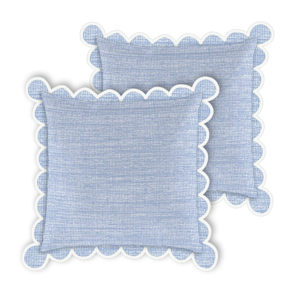 Coussin extérieur réversible 18 po x 18 po bleu pâle à bords festonnés