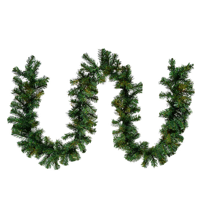Guirlande 9 po x 9 pi de sapin artificiel (200 branches)