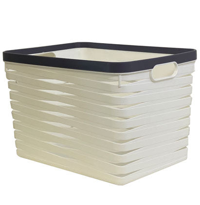 Panier rectangle en plastique blanc