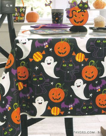Nappe plastique citrouille et chat noir 54 po x 84 po