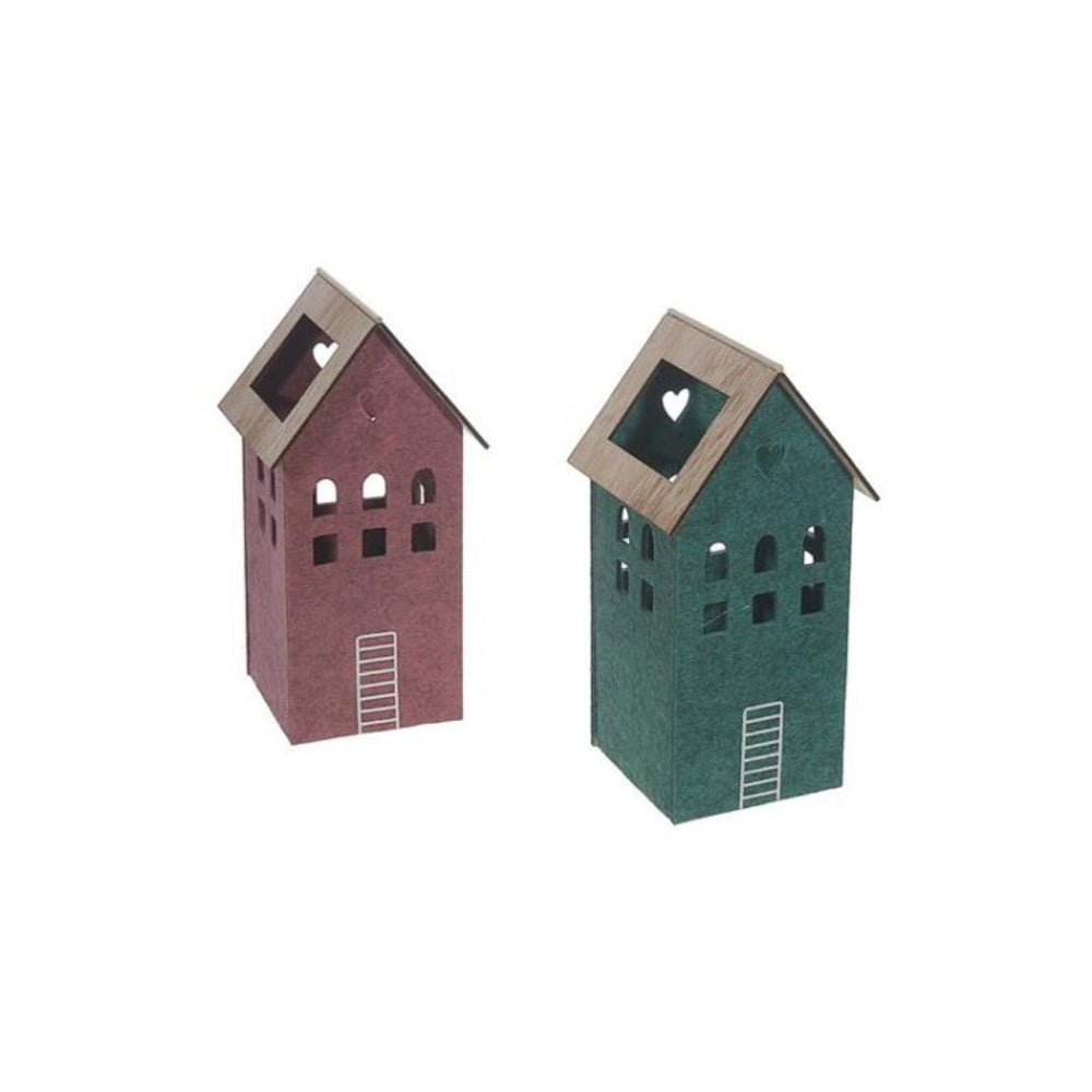 Maison en feutre avec toit en bois