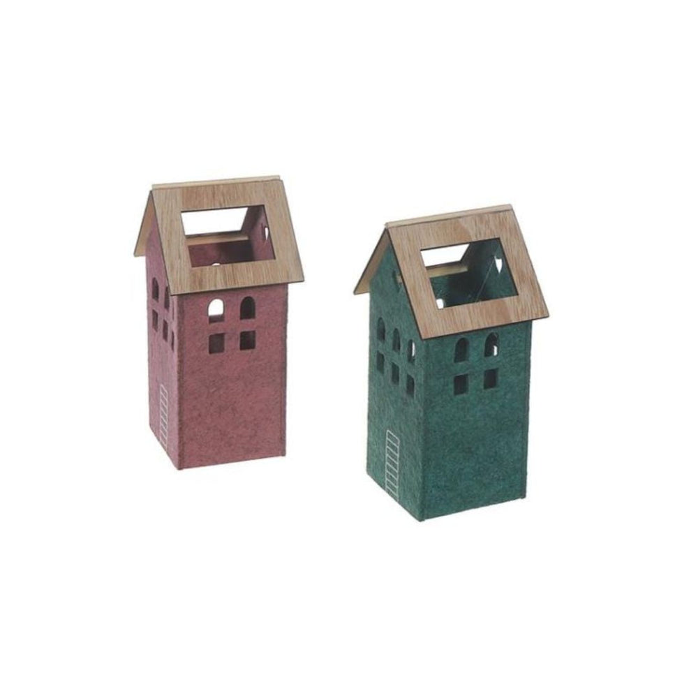 Maison en feutre avec toit en bois