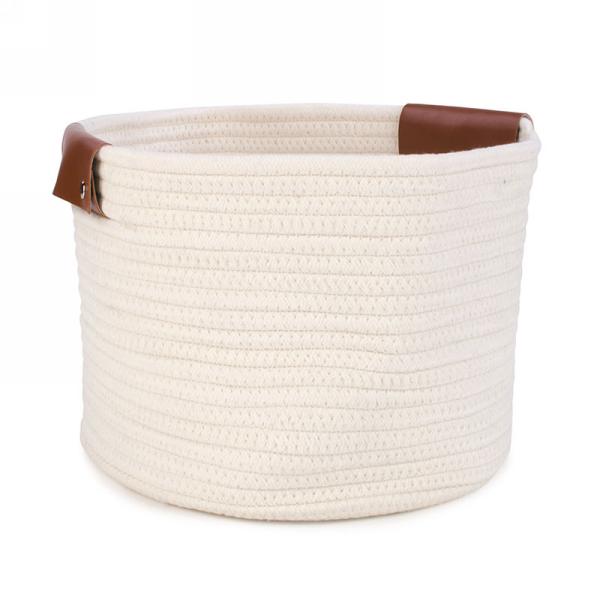 Panier 11 po x 8 po tressé avec des poignées en cuir