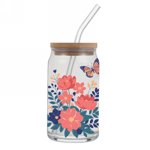 Verre avec paille et couvercle fleurs roses avec papillon