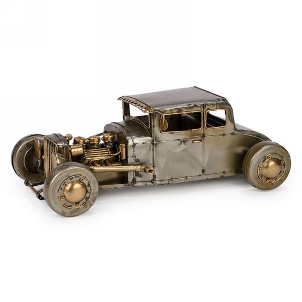 Voiture antique décorative en métal doré