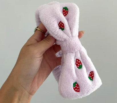Bandeau self-care fraises brodées
