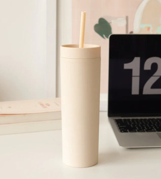 Gobelet minimaliste 450 ml avec paille