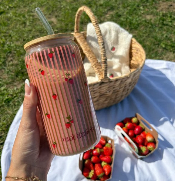 Verre avec couvercle en bambou et paille 480 ml  pique-nique de fraises