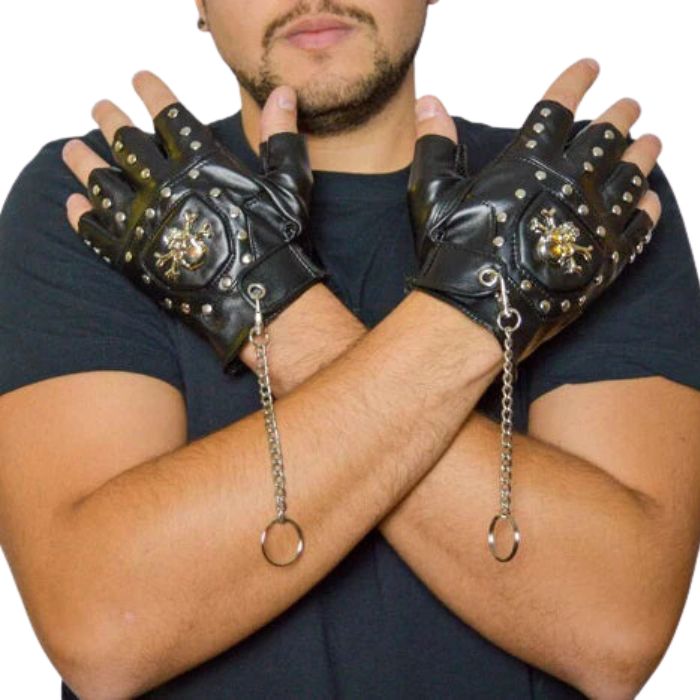Gants en cuir noir avec tête de mort et chaîne
