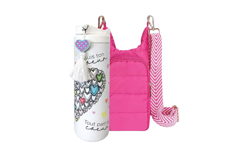 Ensemble de sac en bandoulière rose et bouteille isotherme Tout part du coeur