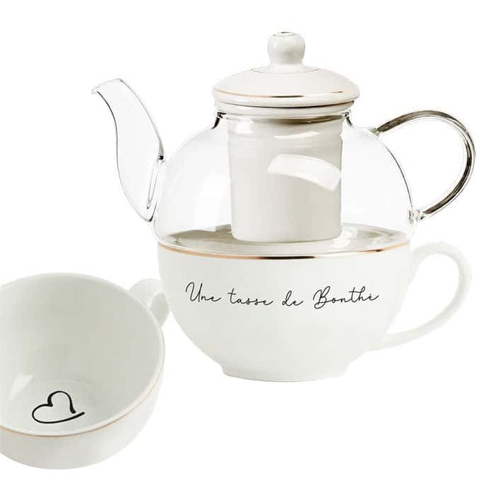 Ensemble de tasse et théière Une tasse de bonthé