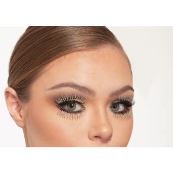Faux cils noir et brillant