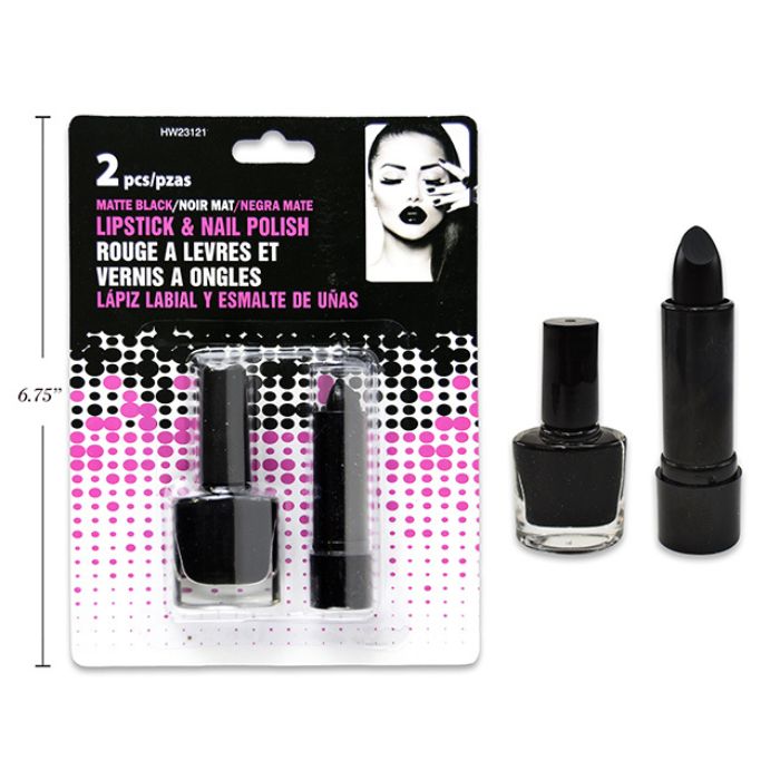 Vernis à ongle noir avec rouge à lèvre noir mat