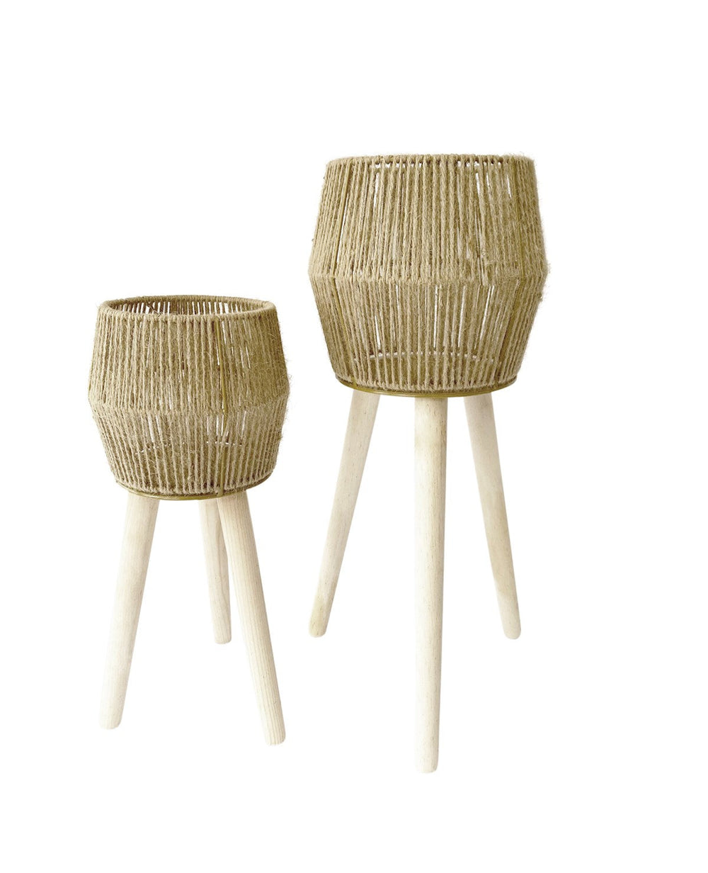 Cache-pot en cordes naturelles sur pied