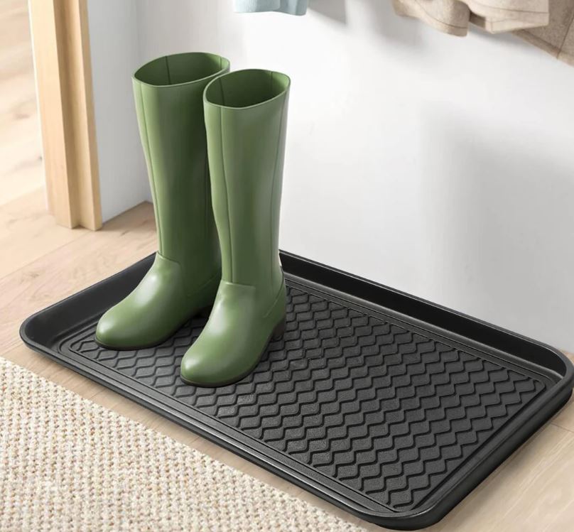 Tapis à botte en plastique (plateau) 30 po x 15 po noir