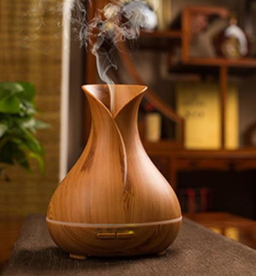 Diffuseur électrique Aroma 300 ml en bois pâle 7 po x 7 po x 8,5 po
