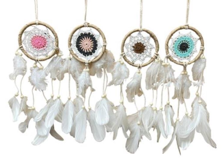 Capteur de rêve plumes 4,3 po x 17 po