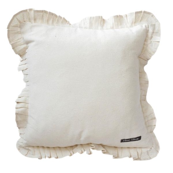 Coussin 20 po x 20 po crème avec bordure à volants