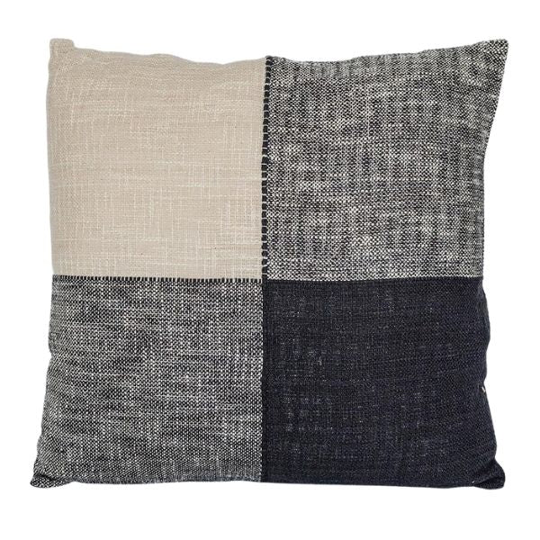 Coussin 24 po x 24 po carreaux beige, noir et gris