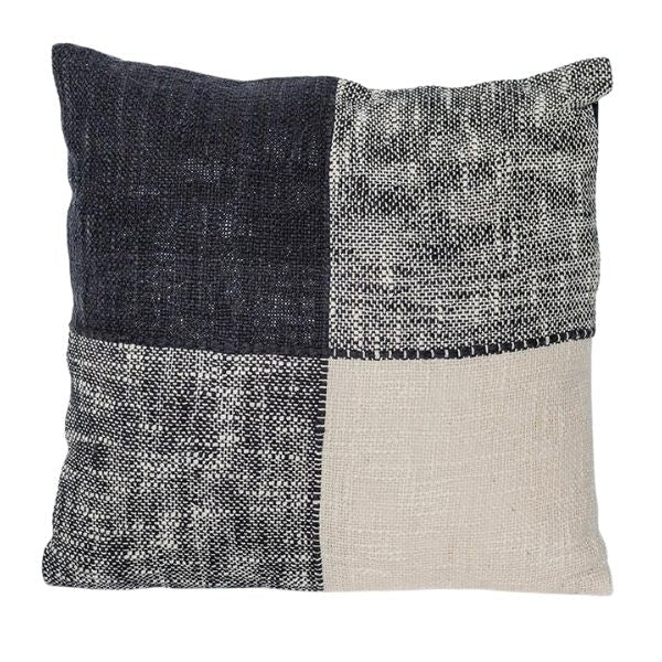 Coussin 18 po x 18 po carreaux beige, noir et gris