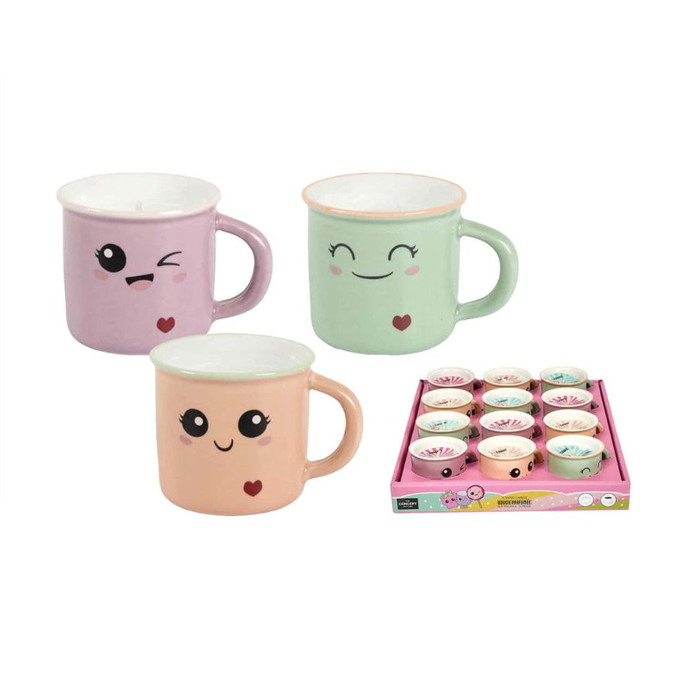 Bougie parfumée dans une tasse adorable