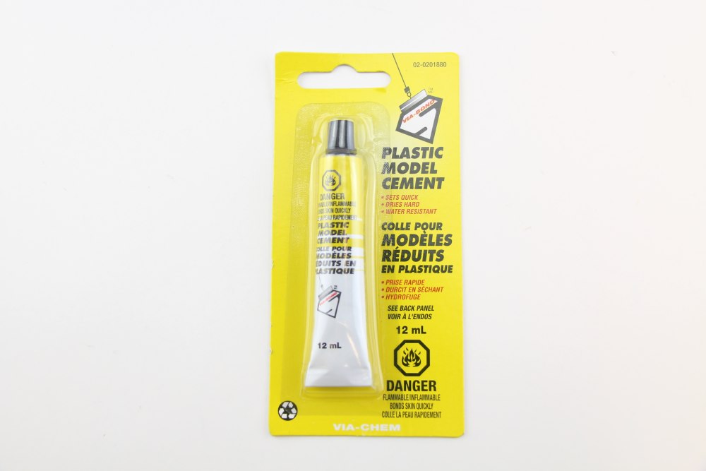 Colle 12 ml pour modèles réduits